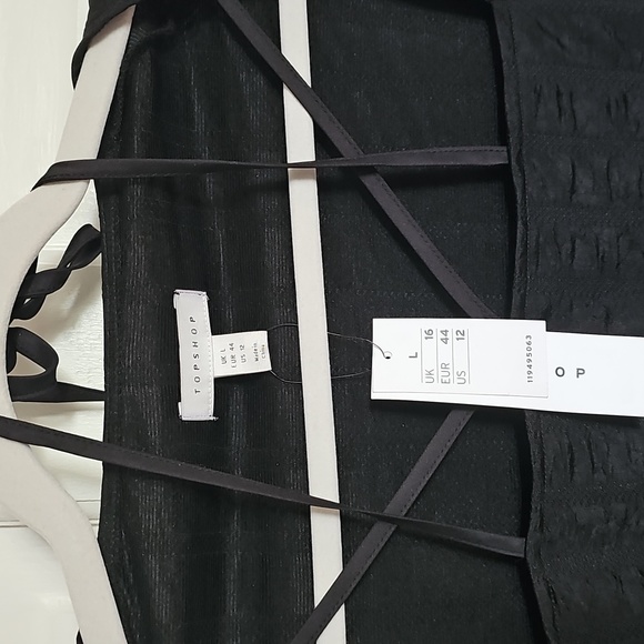 NWT Topshop Black Long Sleeve Crisscross Neckline - Picture 3 of 4
